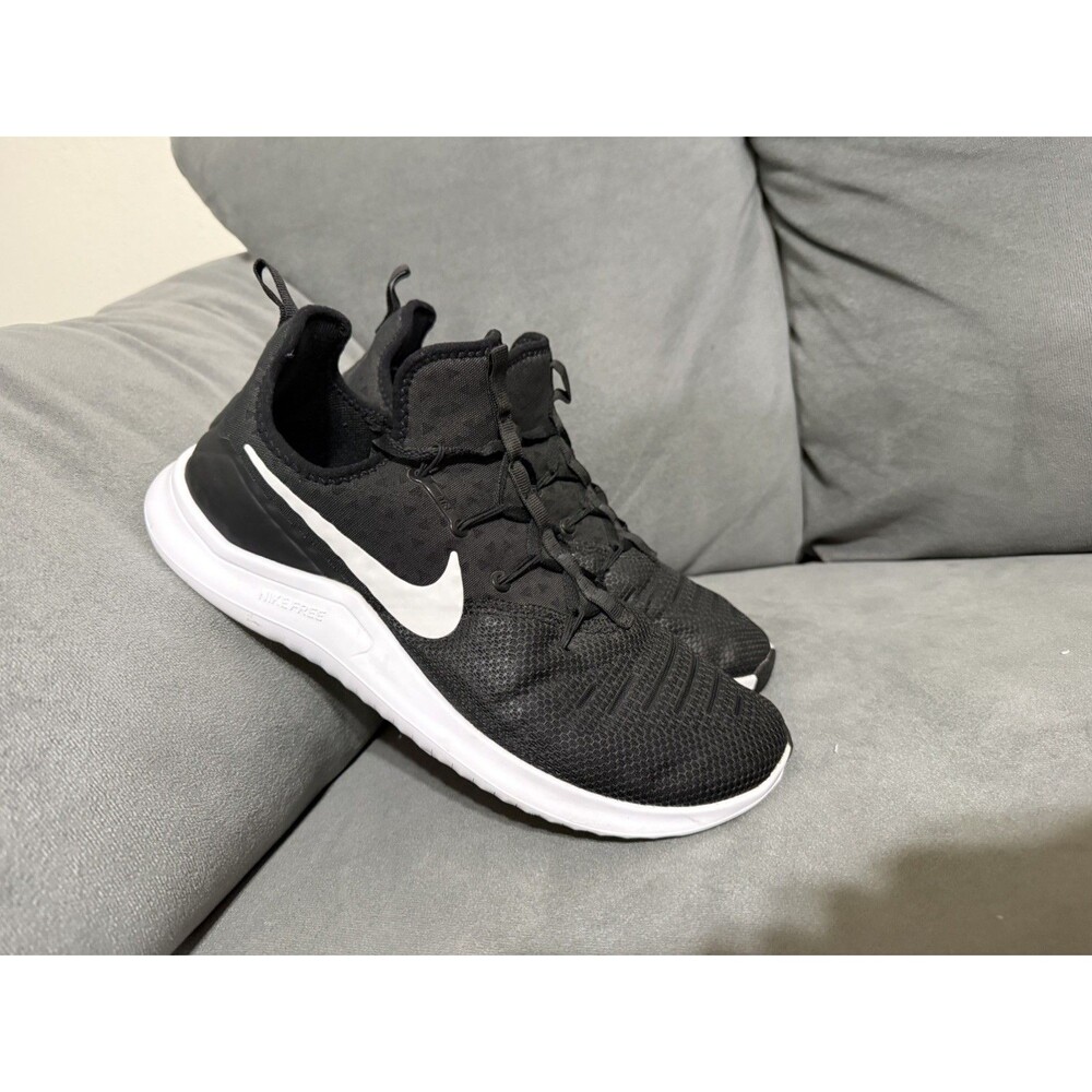 Nike Free TR 8 Training Sneakers Size 10 men’s Black White
